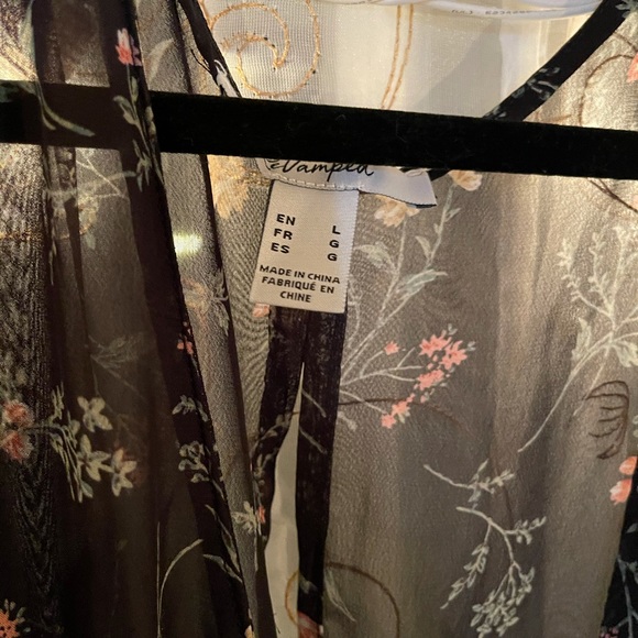 Coverup - Picture 2 of 3